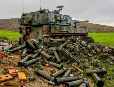Αφρίν: Τουρκικά T-155 Firtina εν δράσει (βίντεο)